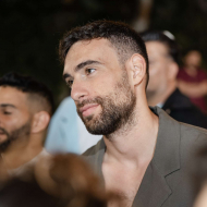 אביב לייפר 