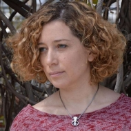 יאנה ריאחי 